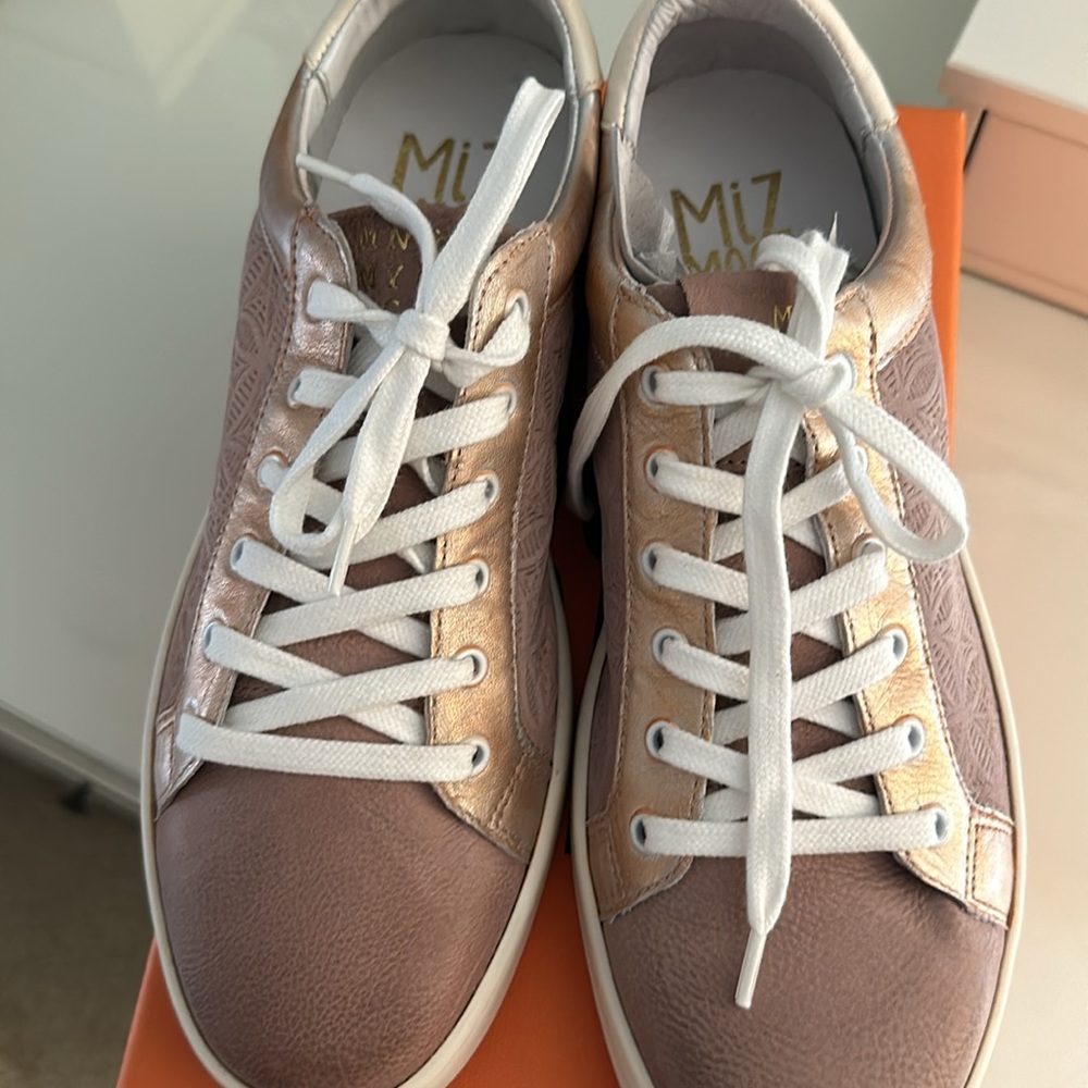 🥳HP🥳 💕 Miz Mooz Nylon & Leather Sneakers - Veronica💕 - Picture 8 of 9